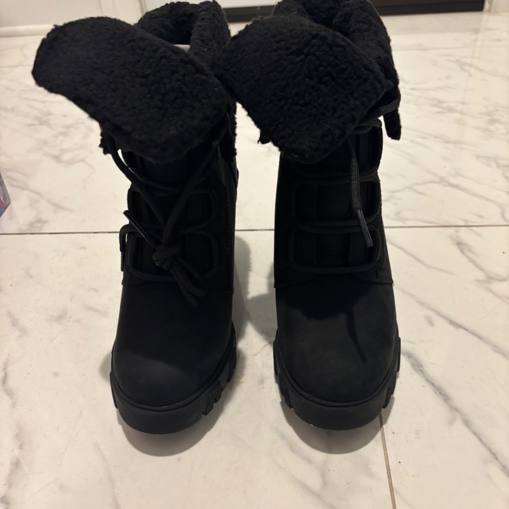 TIMBERLAND NEW/NEVER WORN LANA BOOTS